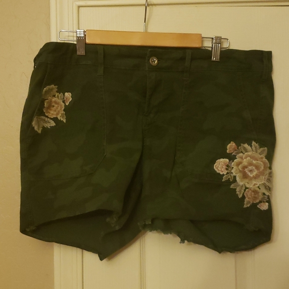 torrid Pants - Torrid army shorts